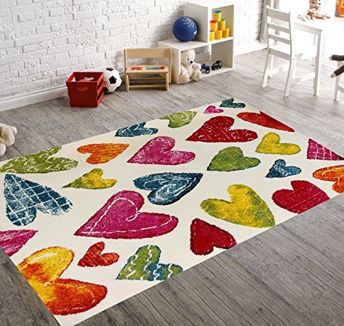Heart pattern for this girly and colorful carpet